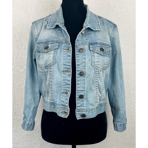 FOREVER 21 • Light Wash Distressed Denim Jacket - Picture 2 of 14